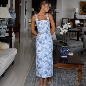 YLLW THE LABEL ANDIE CORSET TOP S & HARMONY MIDI SKIRT M — BORDEAUX